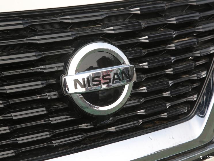 東風(fēng)日產(chǎn) 奇駿 2022款 VC-Turbo 300 CVT 2WD星月限定版